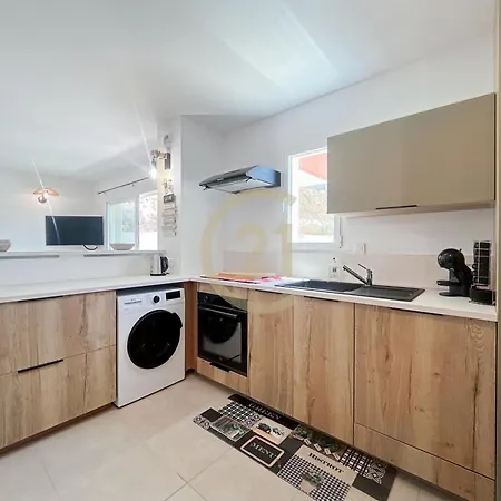 Ile Rousse T2 Proche Centre-ville Apartmán *