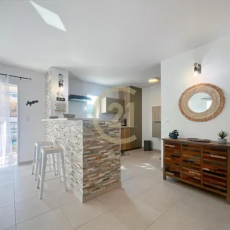 Ile Rousse T2 Proche Centre-ville Apartment