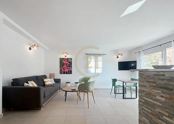 Ile Rousse T2 Proche Centre-ville アパート